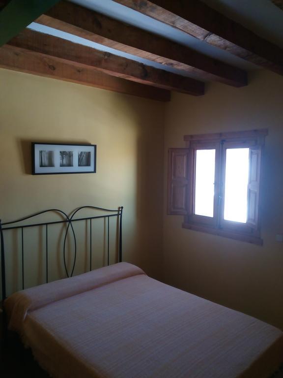 El Egio Guest House Cervera de Buitrago Exterior photo